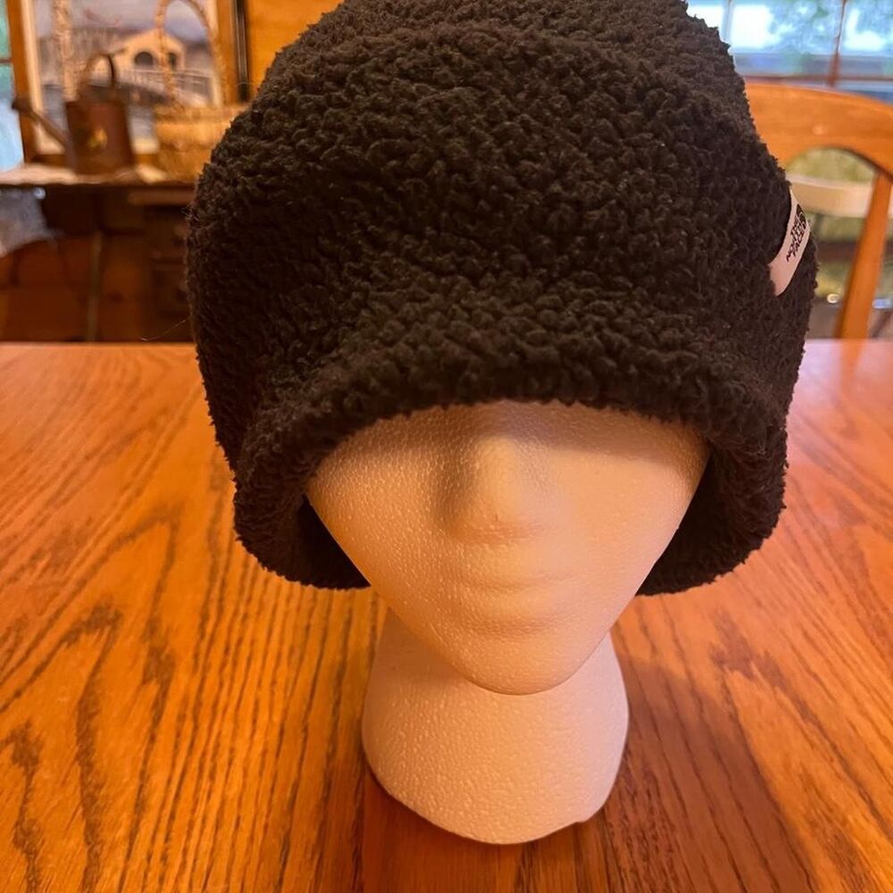 The North Face Women's Black Fleece Beanie Hat Size L